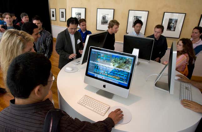With an Apple event on tap, a look back at the iMac's history