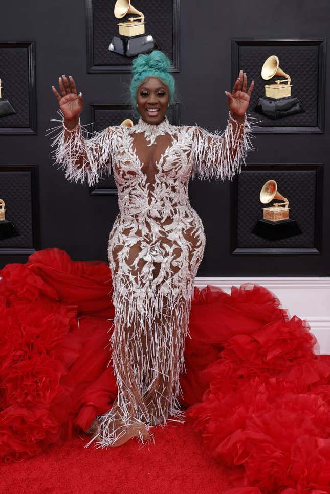 Image for article titled Grammys 2022: Red Carpet Looks