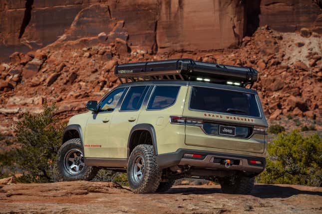 Image for article titled Just a Ton of Photos of the 2023 Easter Jeep Safari Concept Rigs