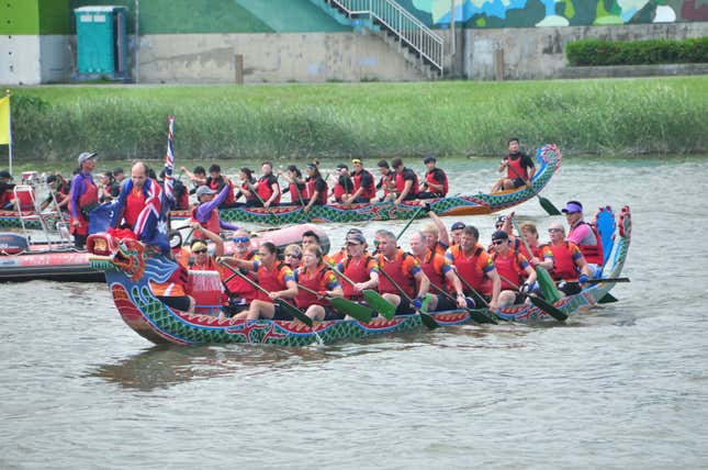 Add oil! The Dragon Boat Festival, in pictures