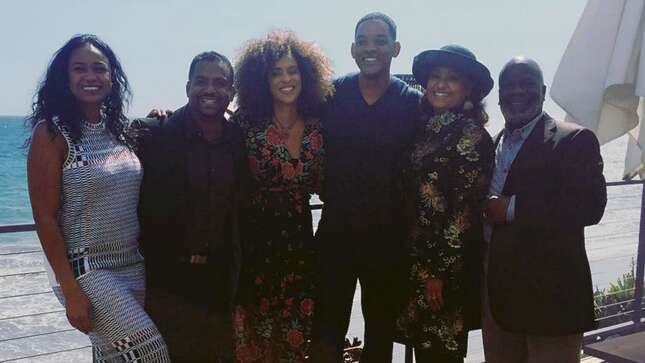 The Cast of <i>The Fresh Prince of Bel-Air</i> Reunited For a Very Good Photo