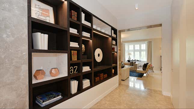 Rokstone says this is the highest price achieved for second-hand flats in period buildings in Knightsbridge for over two years.
