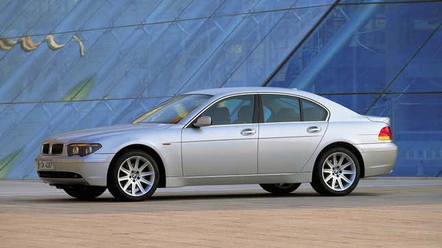 2001 BMW 7 Series side profile view