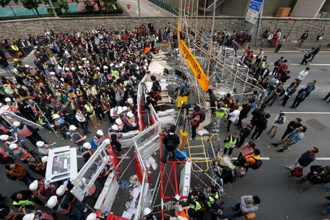 Image for article titled The Umbrella Movement makes a last-ditch stand—and prepares to regroup