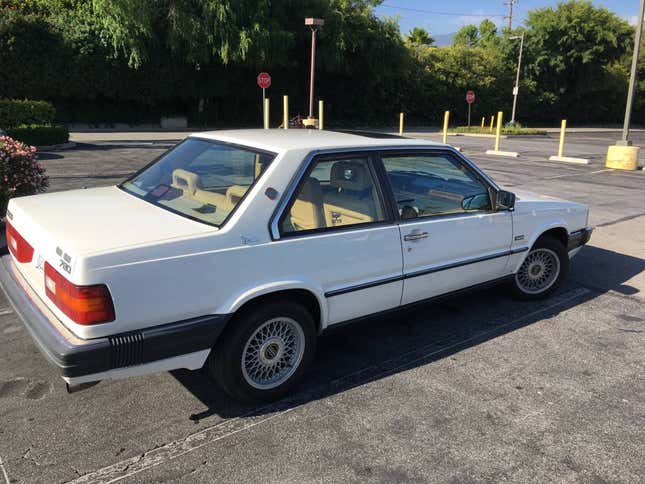 Image for article titled At $10,000, Would You Make A Europen Union With This 1989 Volvo 780 Bertone Turbo?