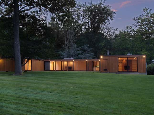 Philip Johnson&#039;s 1954 Wiley Speculative House is up for sale.