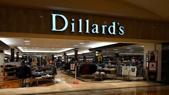 Image for article titled Black Texas Doctor is Accused of Shoplifting, But What Really Happened is Caught in Spicy Video Footage