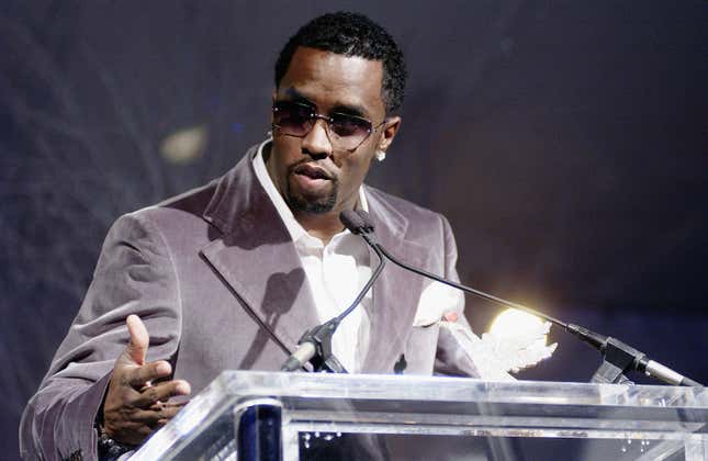 Image de l'article intitulé 24 détails inédits sur la relation tortueuse de Diddy avec Cassie