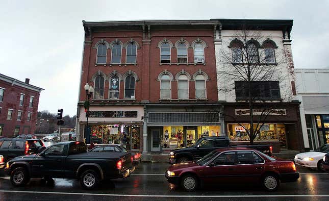 Image for article titled The 10 best states in America for house flipping