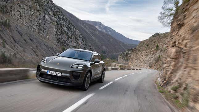 2025 Porsche Macan 4