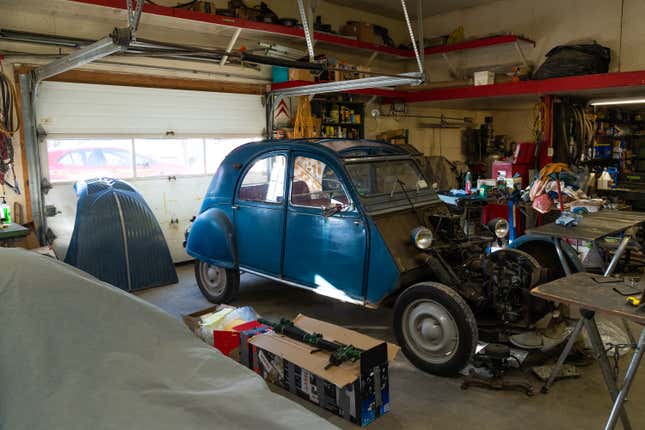 Image for article titled America's Best Citroën Mechanic Wants You to Take Over His Shop