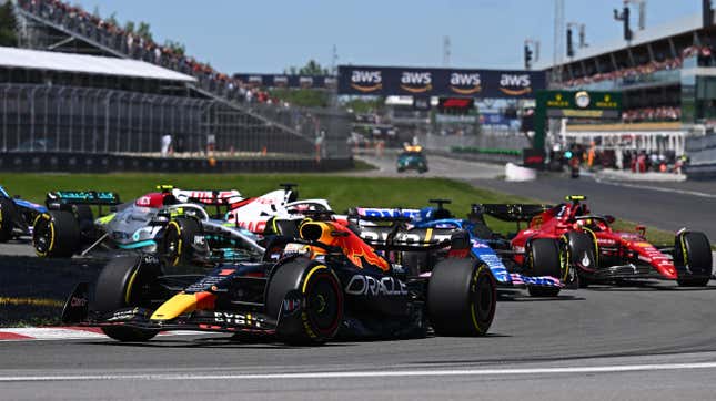 Image for article titled Verstappen Defeats Sainz at F1&#39;s Canadian Grand Prix