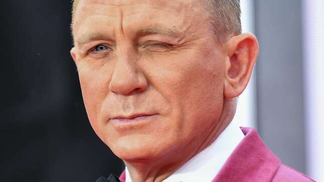 Let Daniel Craig Cruise (or Whatever) in Peace!!