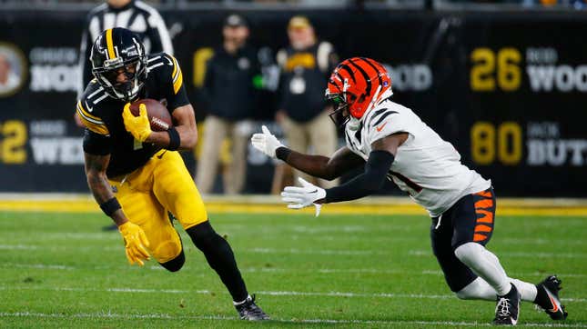 Image for article titled Despite the NFL salary cap rising, these players may be cut