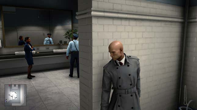 Agent 47 waits around a corner to strike his opponent.