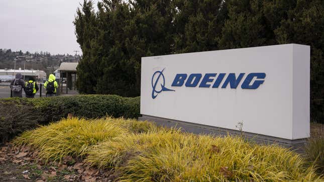 Image for article titled Boeing whistleblower’s attorneys demand more information about his death