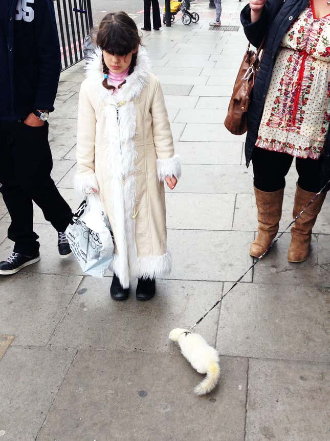 Image for article titled A street photographer’s poignant snapshots capture the humans of London