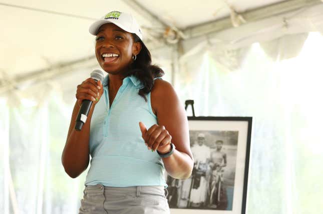 Image for article titled Black Woman Breaks Down Barriers in The Game of Golf With DC Based Virtual Experience