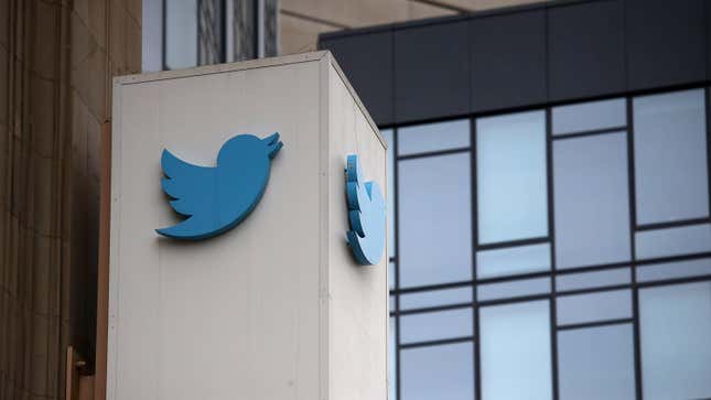 Image for article titled Twitter Tests Easier Way to Report Abusive Tweets