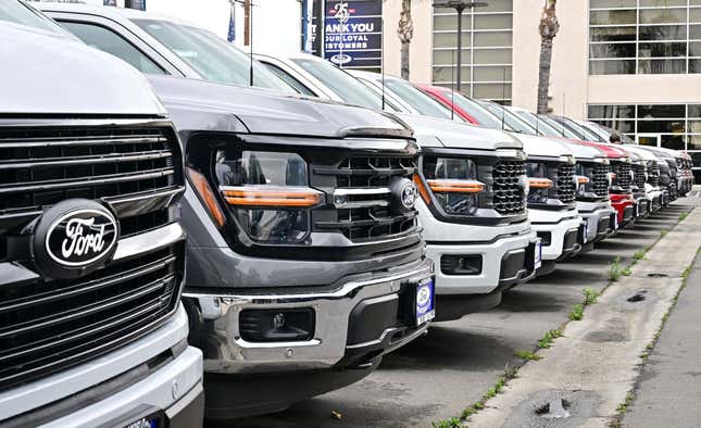 Bild für Artikel mit dem Titel Ford erzielt im Mai durch Mitarbeiterpreise trotz Zöllen einen Umsatzanstieg