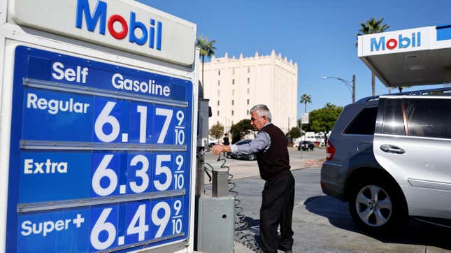 Image for article titled Gas Prices Are So High In LA That Inspectors Are Checking Stations For Price Gouging