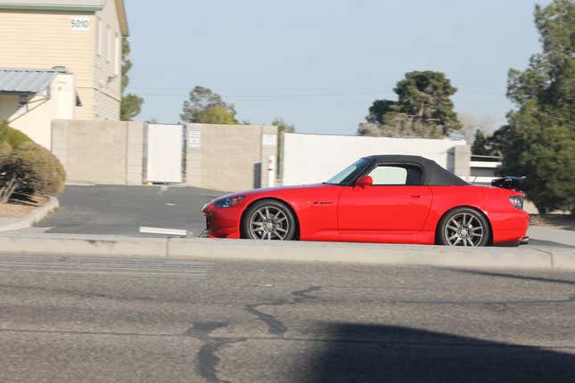 Image for article titled These Are Your Ultimate Fun/Reliable Two-Car Dream Garages