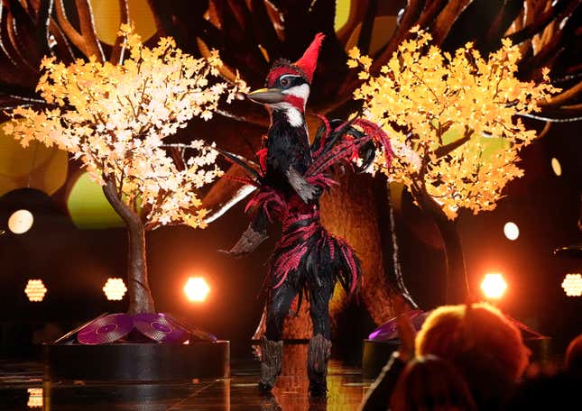 Image de l'article intitulé Les invités noirs les plus prolifiques et les plus sourds de The Masked Singer