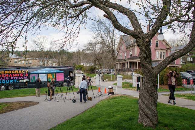 Image for article titled The 10 best states in America for house flipping