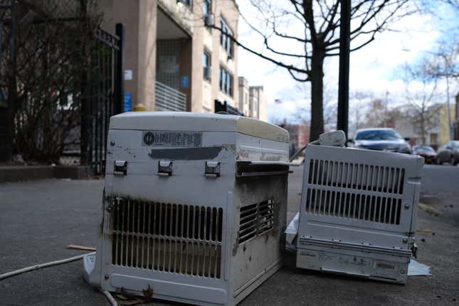 Image for article titled The Fujifilm X100VI Resurrected My Love for Photography