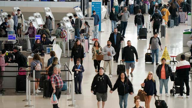 Passagers à l’aéroport international de San Francisco