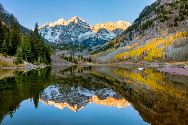 Maroon Bells mountains near Aspen, Colorado