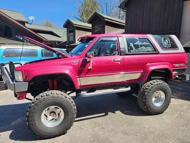 Image for article titled At $22,500, Is This Custom 1985 Toyota 4Runner A Front Runner?