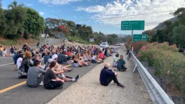 Image for article titled A BLM Protestor Is Being Charged With False Imprisonment For Blocking Freeway Traffic