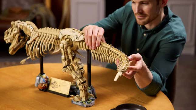 Image for article titled New Lego T-Rex Is Over 3 Feet Long And Contains 3K+ Pieces