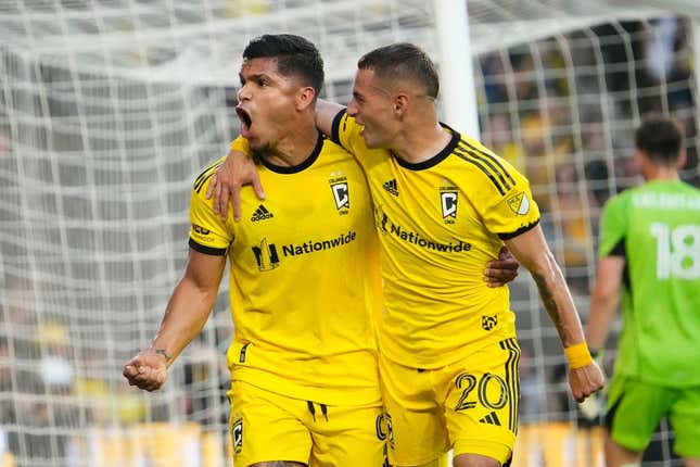 Cucho Hernandez scores goal for Columbus Crew vs. FC Cincinnati