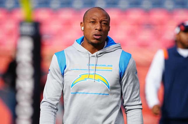 Nov 28, 2021; Denver, Colorado, USA; Los Angeles Chargers cornerback Chris Harris (25) before the game against the Denver Broncos at Empower Field at Mile High.