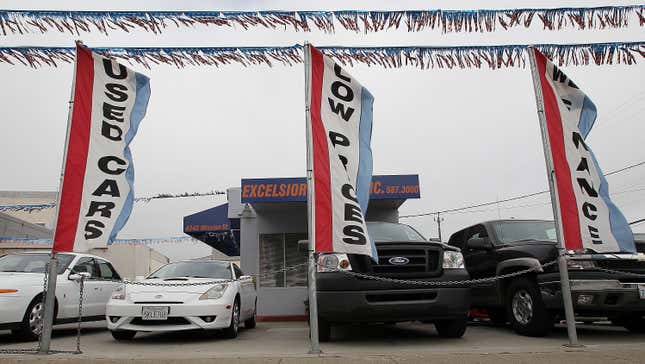 Image for article titled Here's One Way Used Car Dealers Make Their Prices Seem Better Than They Really Are