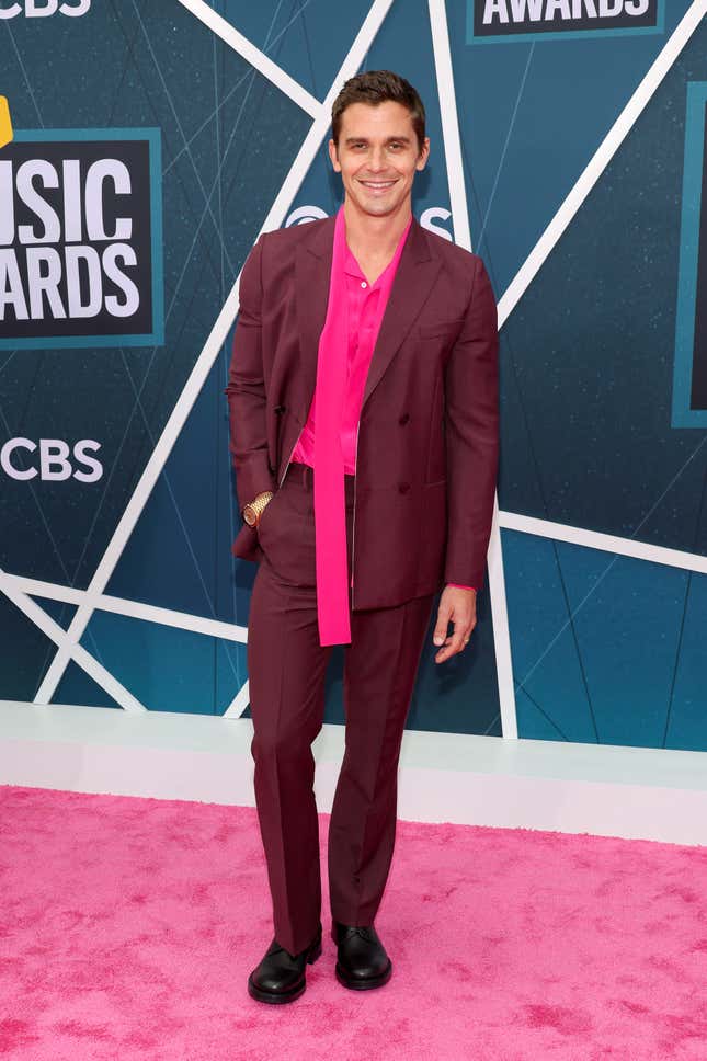 Image for article titled CMT Music Awards 2022: The Best and Worst Looks