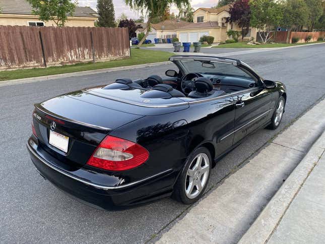 Image for article titled At $9,500, Is This 2006 Mercedes CLK500 Ready For Frugal Fun?