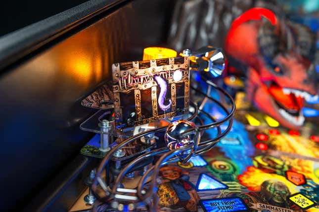 A screenshot shows Stern's new D&D pinball machine.