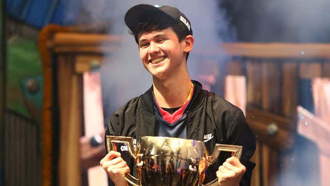 Image for article titled Fortnite&#39;s Teenage World Champ Swatted Live On Stream