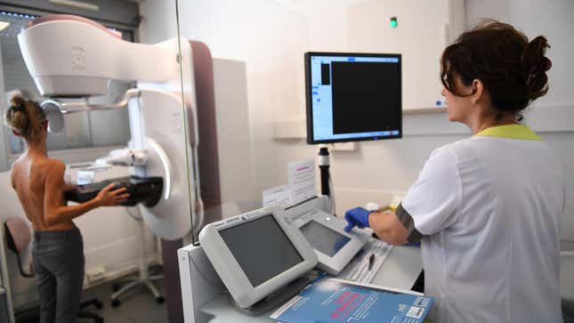 Image for article titled Doctors Forgot to Warn People With Breasts That the Covid Vaccine Could Affect Their Next Mammogram