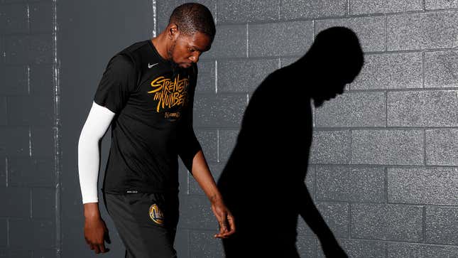 Image for article titled Kevin Durant Still Hasn&#39;t Logged Off
