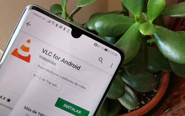 Si tienes un móvil Huawei ya puedes volver a disfrutar del mejor reproductor de vídeo para Android: VLC