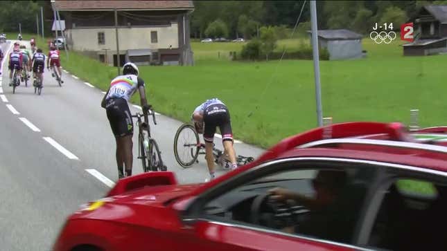 Wet Roads Had Everyone Falling At The Tour De France