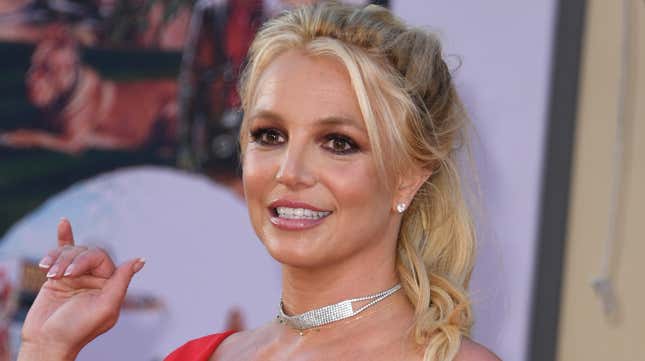 Image for article titled Let Britney Spears Teach You How to Do the Splits