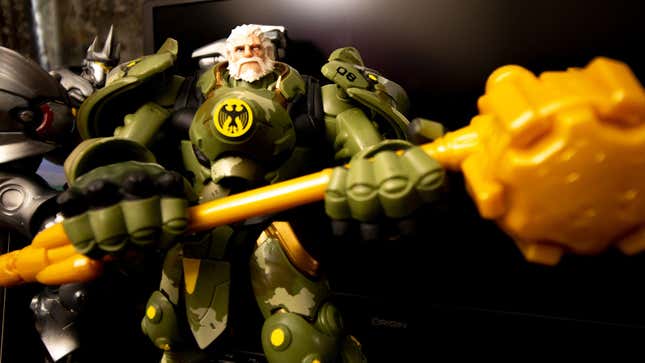 Image for article titled Hasbro&#39;s New Overwatch Figure Shows Off Reinhardt&#39;s Pretty Face