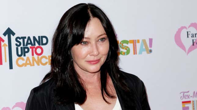 Image for article titled Shannen Doherty opens up about her Stage 4 breast cancer diagnosis