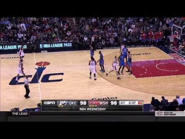 Long-Limbed Kevin Durant Obliterates Marcin Gortat With Dunk