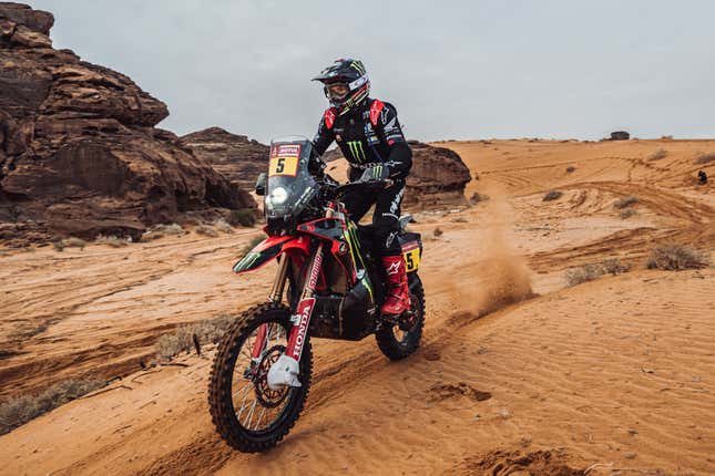 Image for article titled The Harrowing Beauty of the 2023 Dakar Rally